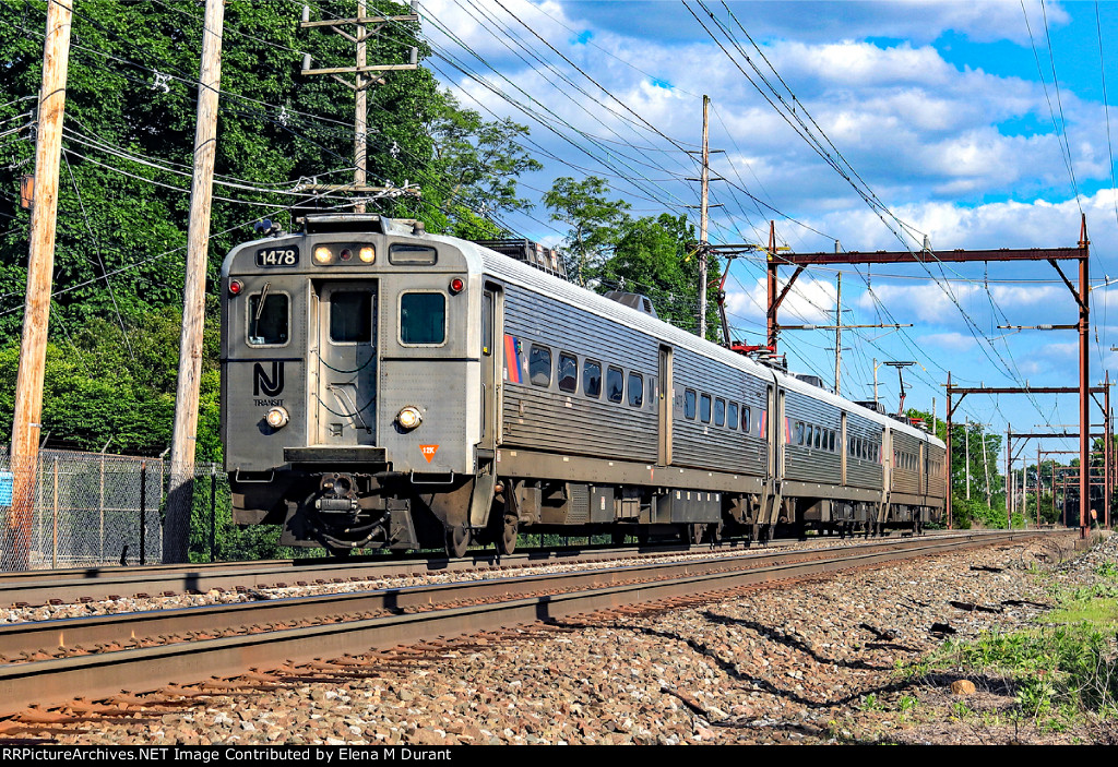 NJT 1478 on train 1079